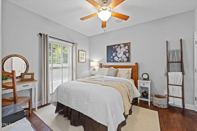 901 Crown Ridge Lane, Powell, TN 37849