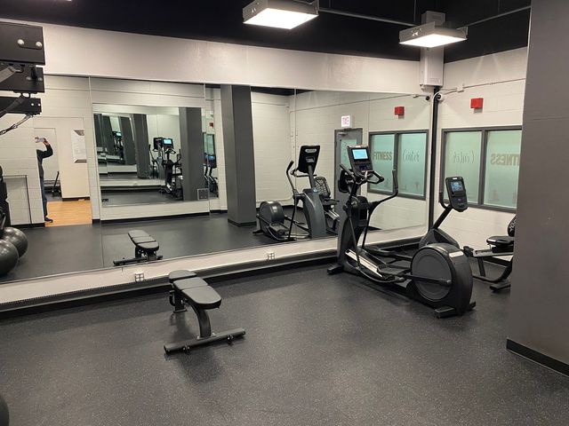 3550 N Lake Shore Drive 924, Chicago, IL 60657