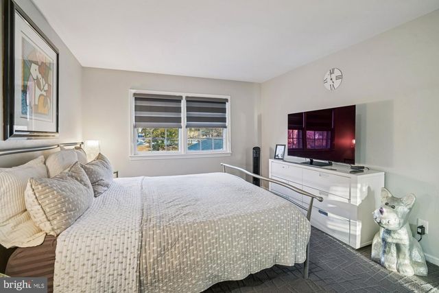 11509 FARMLAND DR, North Bethesda, MD 20852