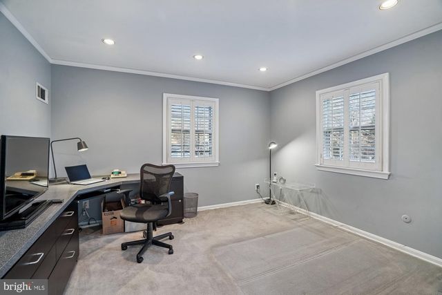 11509 FARMLAND DR, North Bethesda, MD 20852