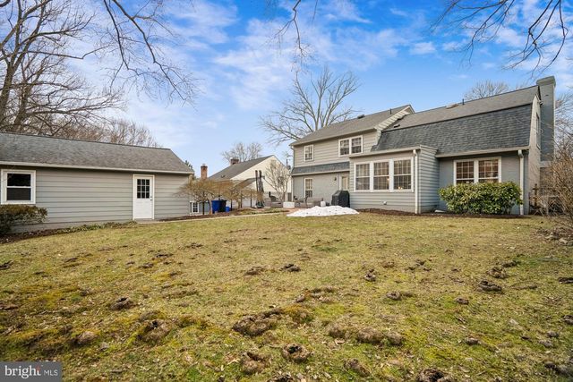 11509 FARMLAND DR, North Bethesda, MD 20852