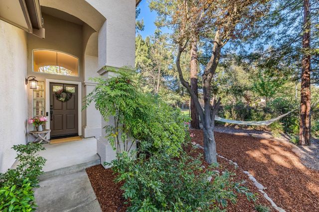 2957 Prado Ln, Davis, CA 95618