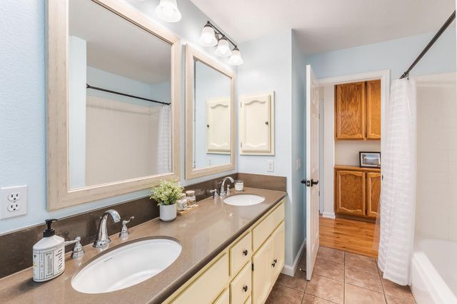 2957 Prado Ln, Davis, CA 95618