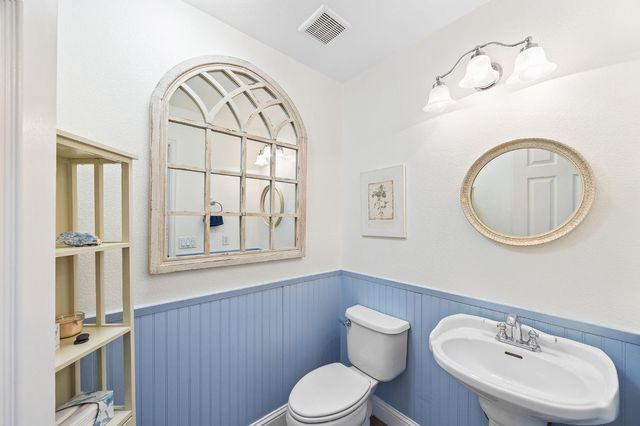 2957 Prado Ln, Davis, CA 95618