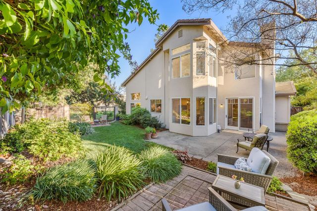 2957 Prado Ln, Davis, CA 95618