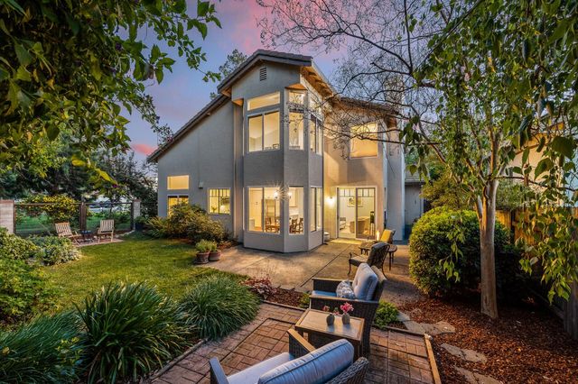 2957 Prado Ln, Davis, CA 95618