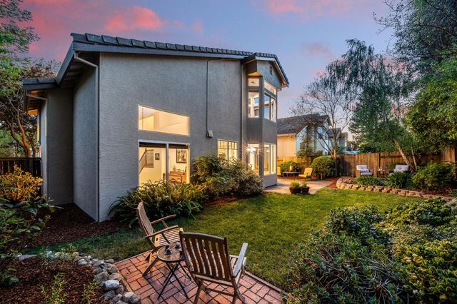 2957 Prado Ln, Davis, CA 95618