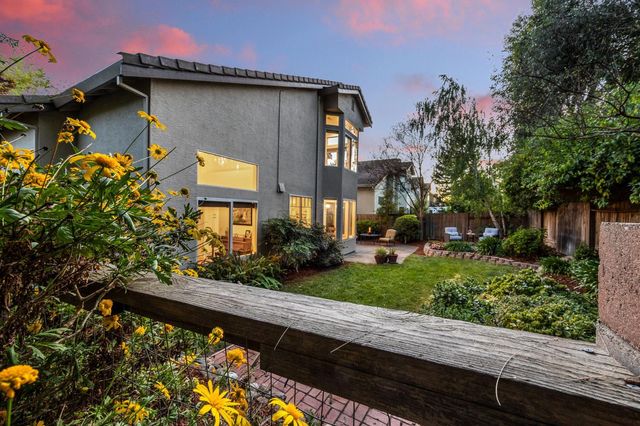 2957 Prado Ln, Davis, CA 95618