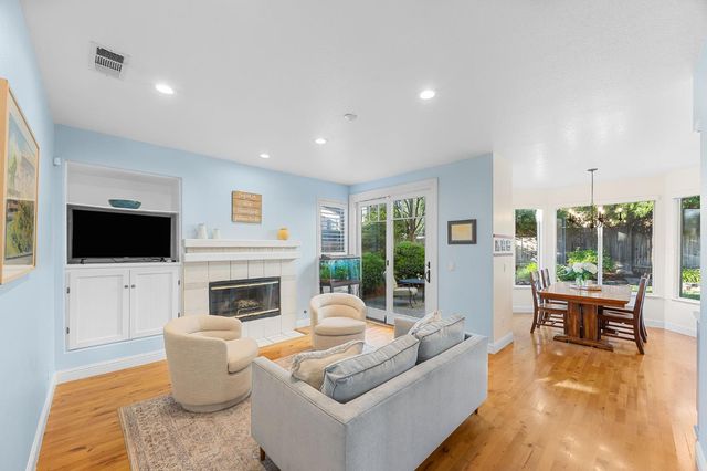 2957 Prado Ln, Davis, CA 95618