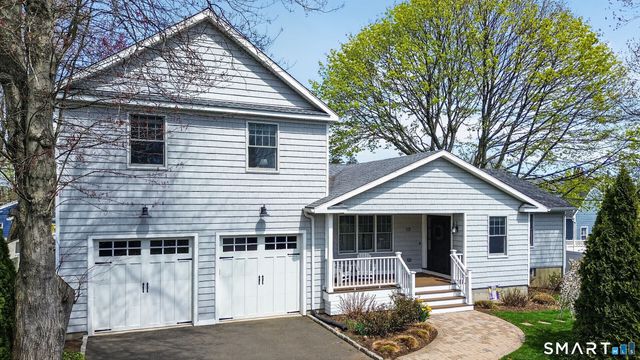 12 Howe Place, Milford, CT 06460