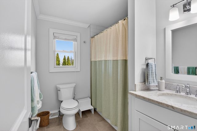 12 Howe Place, Milford, CT 06460