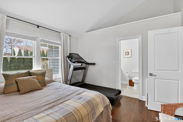 12 Howe Place, Milford, CT 06460