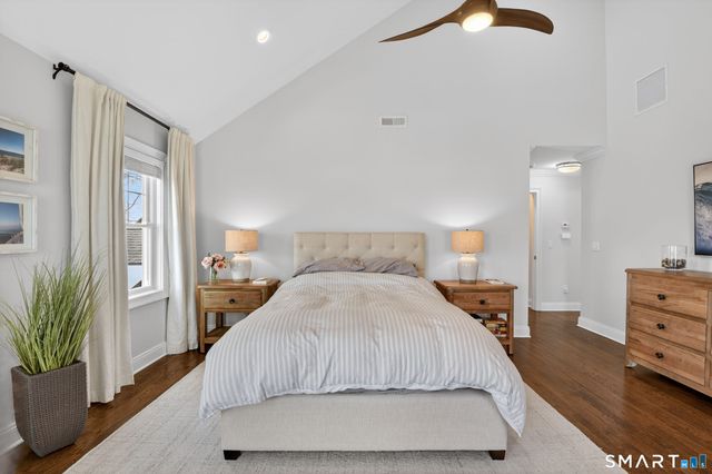 12 Howe Place, Milford, CT 06460