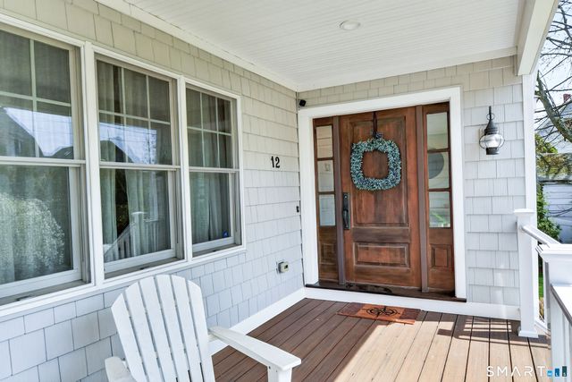 12 Howe Place, Milford, CT 06460