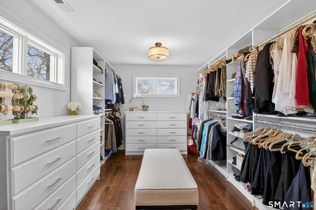 12 Howe Place, Milford, CT 06460