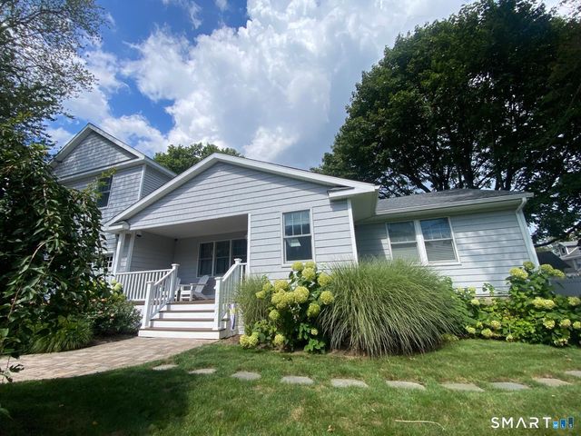 12 Howe Place, Milford, CT 06460