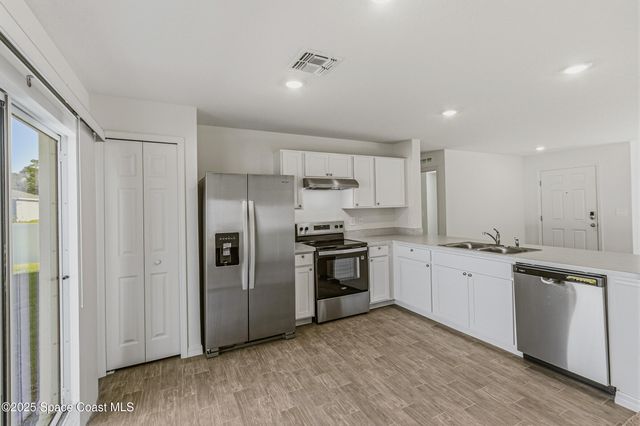 511 Trumpet Street SW, Palm Bay, FL 32908