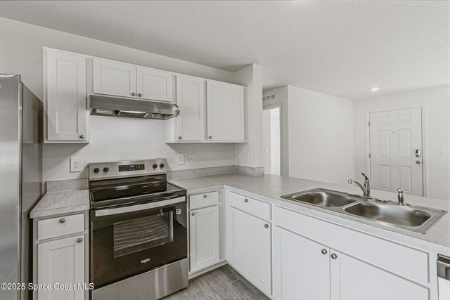 511 Trumpet Street SW, Palm Bay, FL 32908