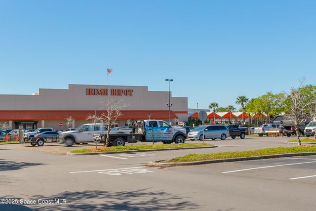 511 Trumpet Street SW, Palm Bay, FL 32908