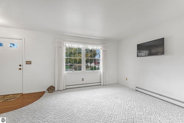 412 Wilcox Parkway, Clare, MI 48617