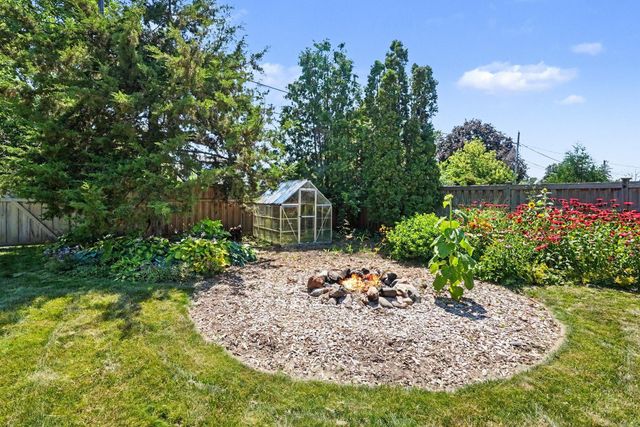 2480 14th Avenue E, North Saint Paul, MN 55109