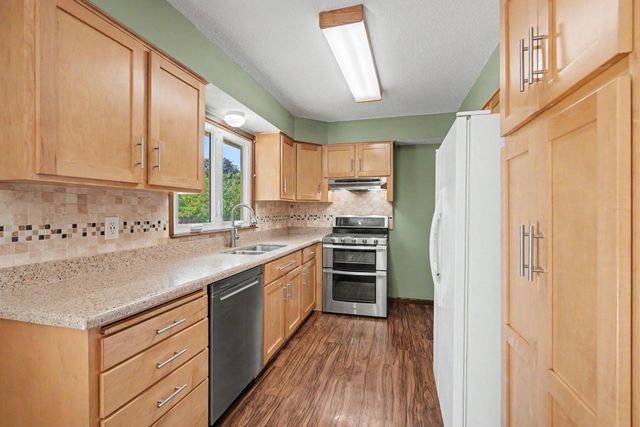 2480 14th Avenue E, North Saint Paul, MN 55109