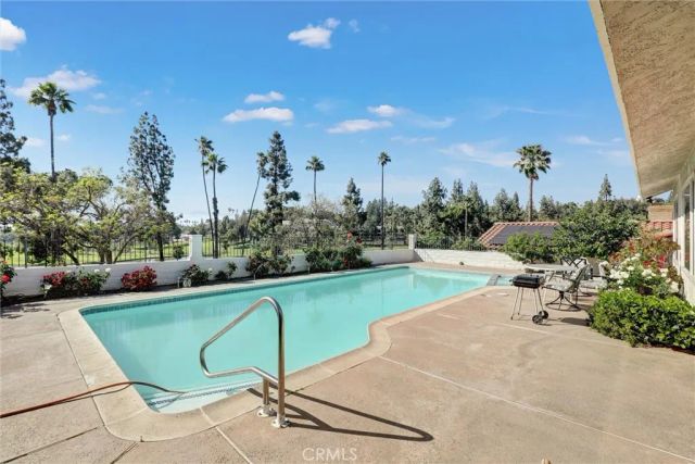 5625 Via Junipero Serra, Riverside, CA 92506