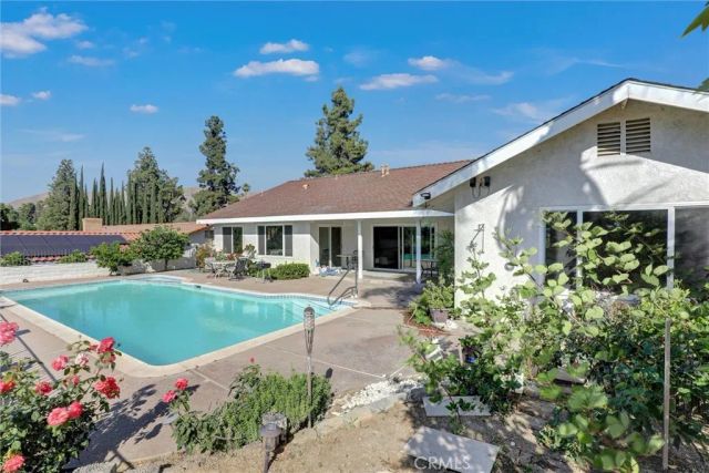 5625 Via Junipero Serra, Riverside, CA 92506