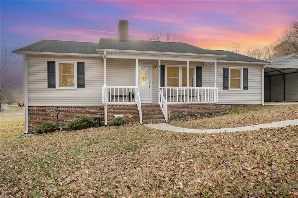 201 Rivermeade Drive, Archdale, NC 27263