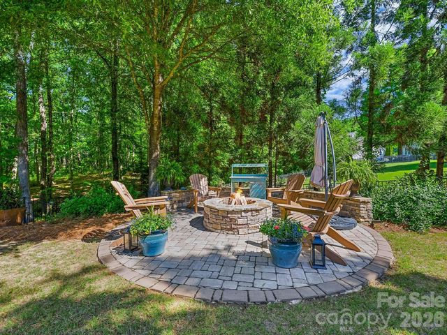 8210 Soaring Eagle Lane, Waxhaw, NC 28173
