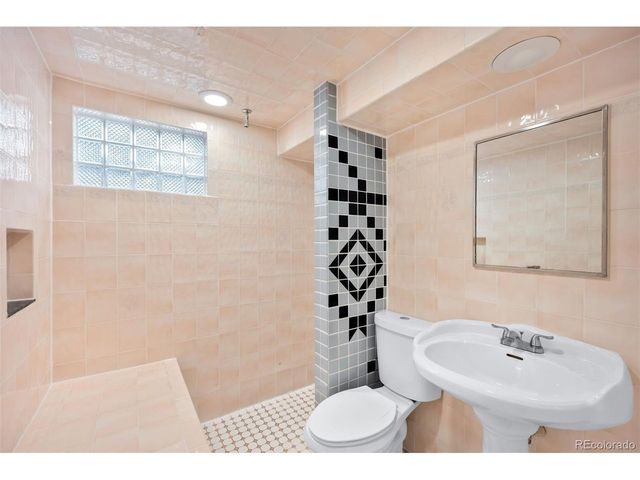 1670 S Franklin St, Denver, CO 80210