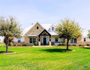 1980 County Road 361, La Vernia, TX 78121