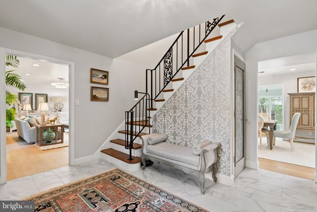3431 GREENTREE DR, Falls Church, VA 22041