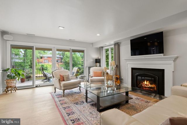 3431 GREENTREE DR, Falls Church, VA 22041