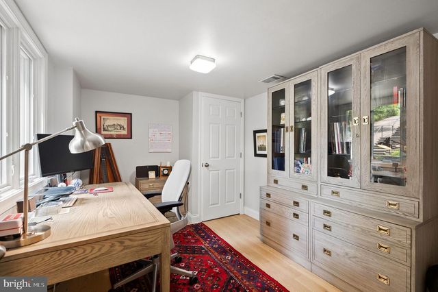 3431 GREENTREE DR, Falls Church, VA 22041