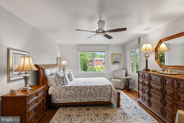 3431 GREENTREE DR, Falls Church, VA 22041