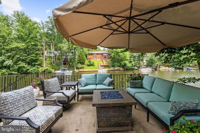 3431 GREENTREE DR, Falls Church, VA 22041