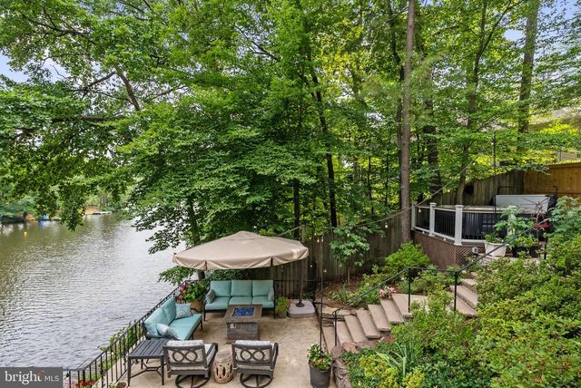 3431 GREENTREE DR, Falls Church, VA 22041