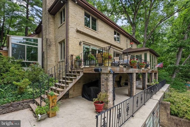 3431 GREENTREE DR, Falls Church, VA 22041