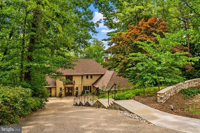 3431 GREENTREE DR, Falls Church, VA 22041