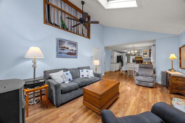 12 Beachwood Road, Bourne, MA 02532