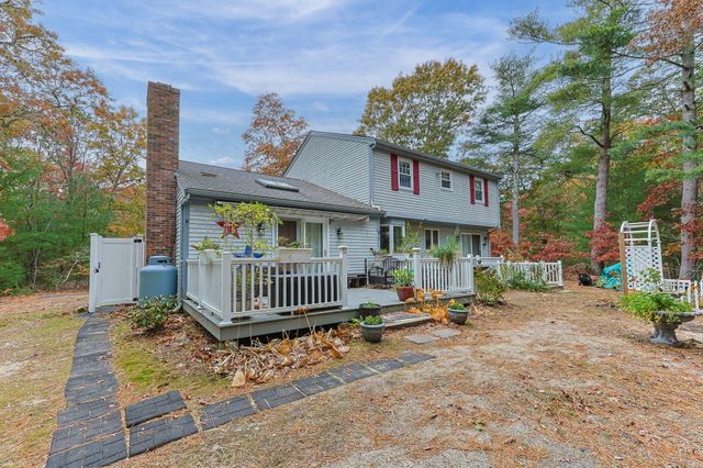 12 Beachwood Road, Bourne, MA 02532