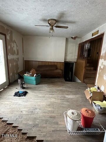 324 Ocoonita Road, Jonesville, VA 24263