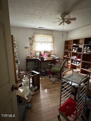 324 Ocoonita Road, Jonesville, VA 24263