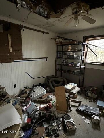 324 Ocoonita Road, Jonesville, VA 24263