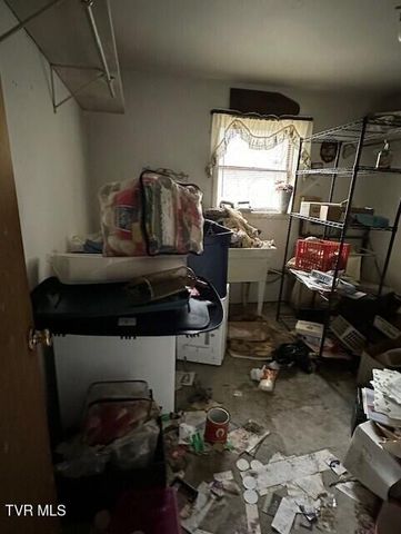 324 Ocoonita Road, Jonesville, VA 24263