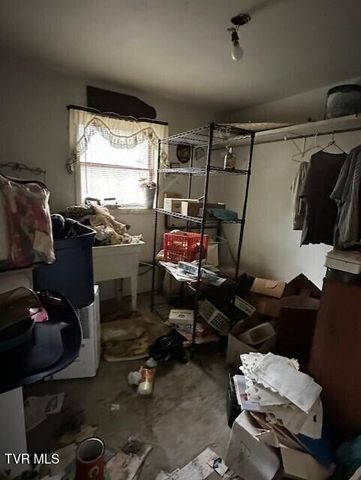 324 Ocoonita Road, Jonesville, VA 24263