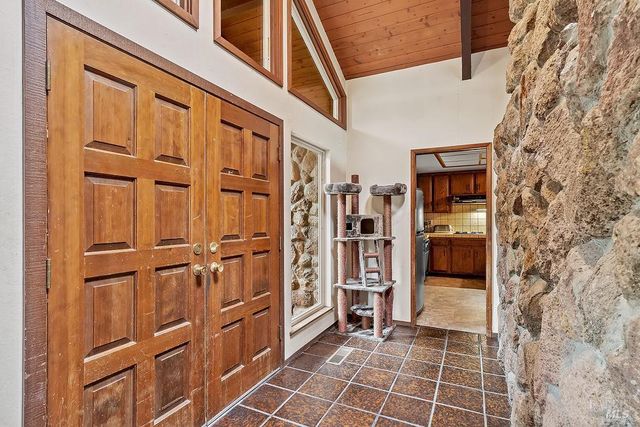 2425 Rancho Cabeza Dr, Santa Rosa, CA 95404