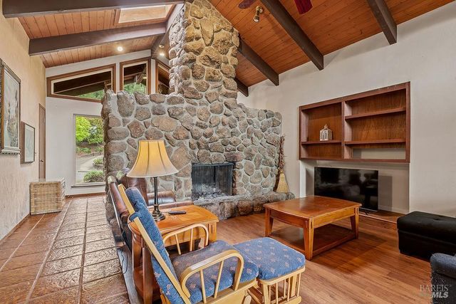 2425 Rancho Cabeza Dr, Santa Rosa, CA 95404