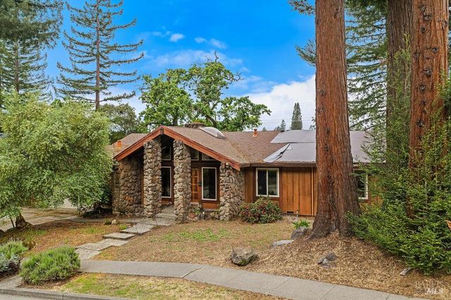 2425 Rancho Cabeza Dr, Santa Rosa, CA 95404